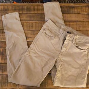 American Eagle Khaki Jeggings